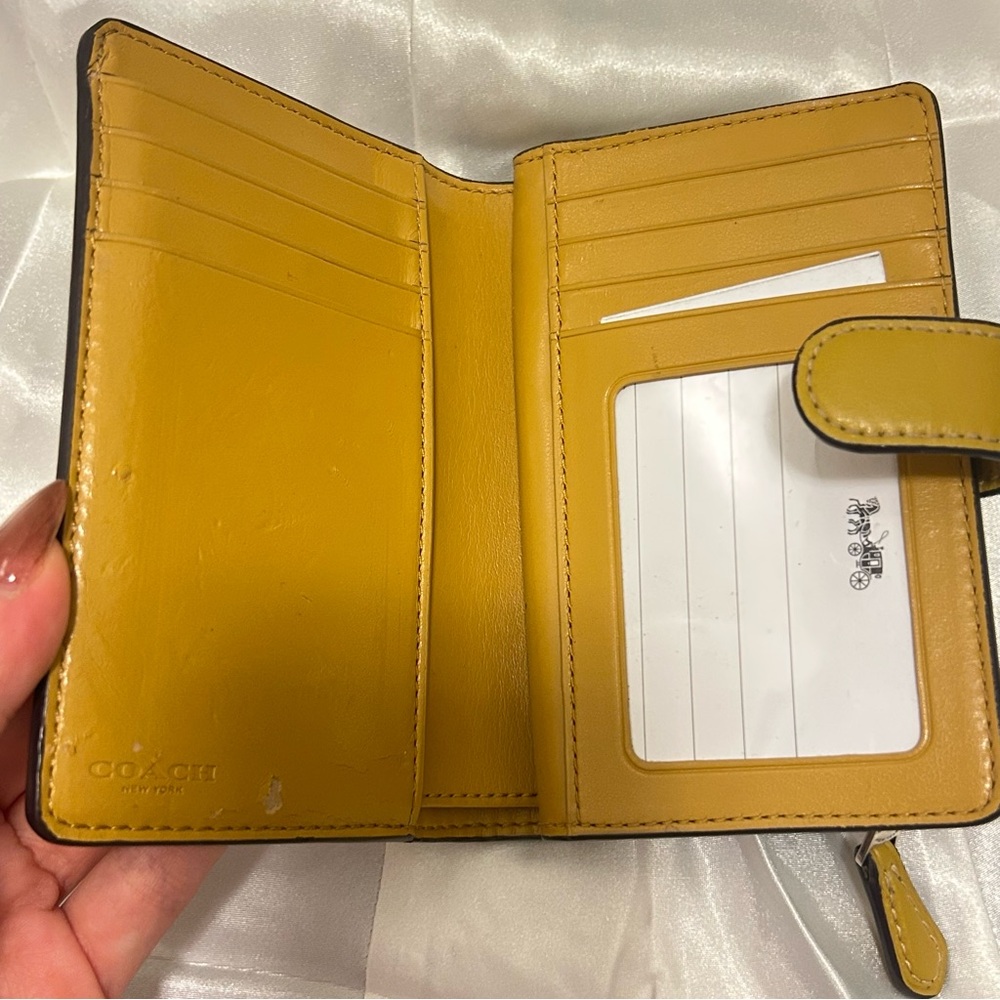 Coach Wallet - Picture 3 of 6